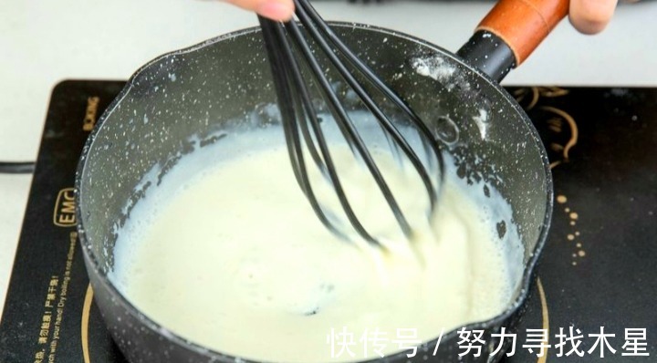 脆皮|手把手教你自制脆皮雪糕,奶香浓郁嘎嘣脆,口感超棒关键还实惠!