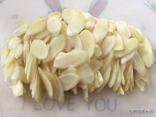 冰糖|三伏天，女人最该吃的是它，驱寒暖胃，好吃又养生