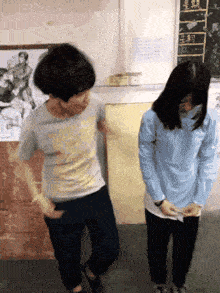 |搞笑GIF:果然,最可爱的男孩子都在大学里!