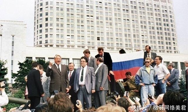 苏联|苏联解体后,这个国家趁火打劫最严重,现在被俄国整的非常惨