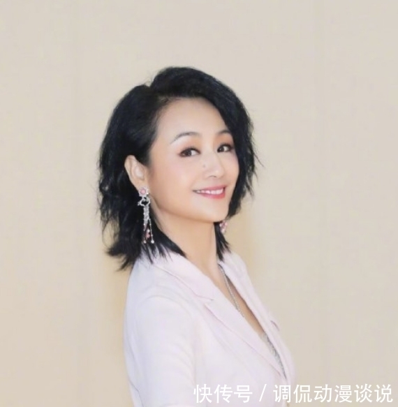 追逐墨尔本|曾是央视主持人,退出央视后成为一线女演员,儿子也成了大明星!