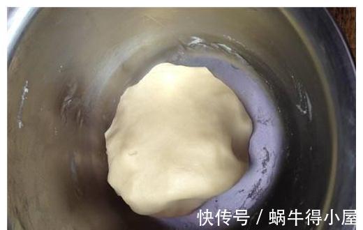 国庆放假,这甜品可做着吃,酥脆香甜,孩子吃了还想吃,客人也爱