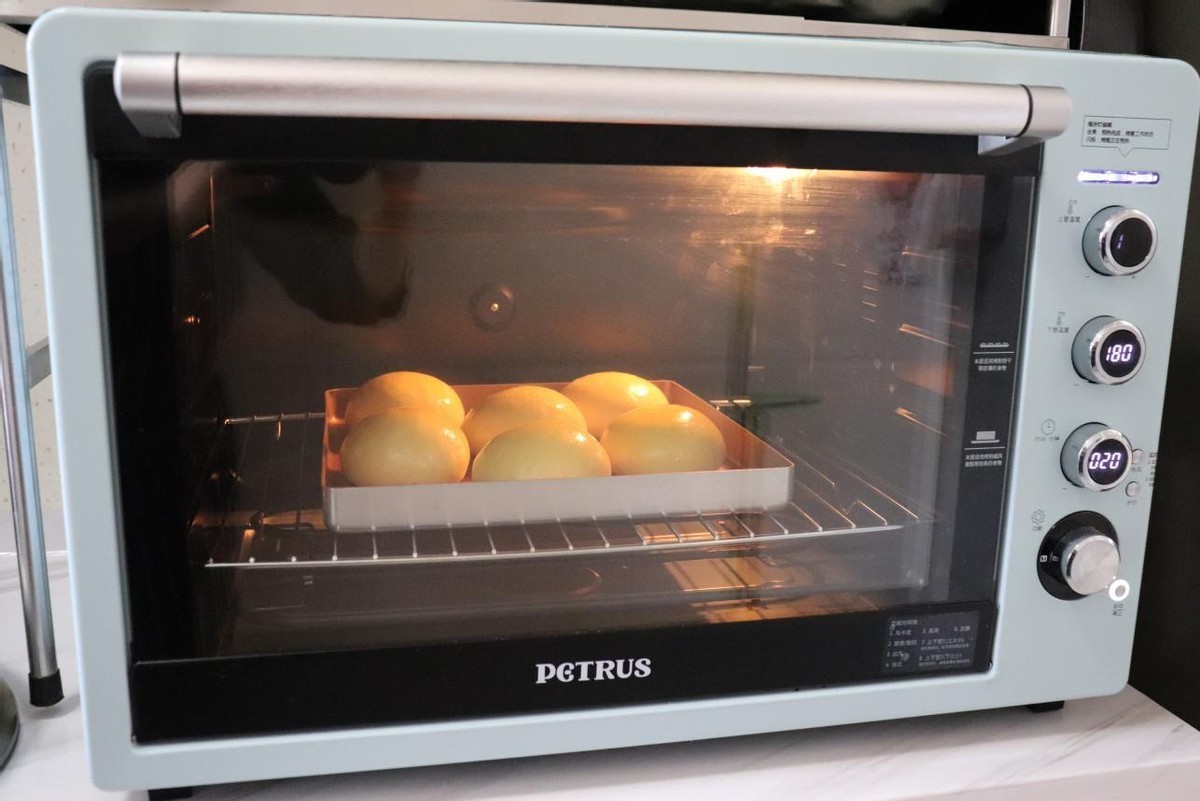好吃的蒜香面包，浓郁奶香和蒜香碰撞是一绝，烘焙新手也能驾驭