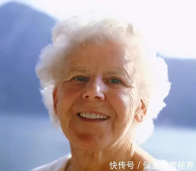 眉毛|寿命长的人,脸上有6个特征,占越多,身体或许越健康