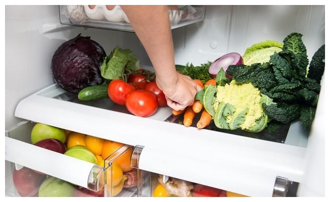 冰箱|这三种食物千万别放进冰箱，否则会让冰箱成为甲醛窝，早知道早好
