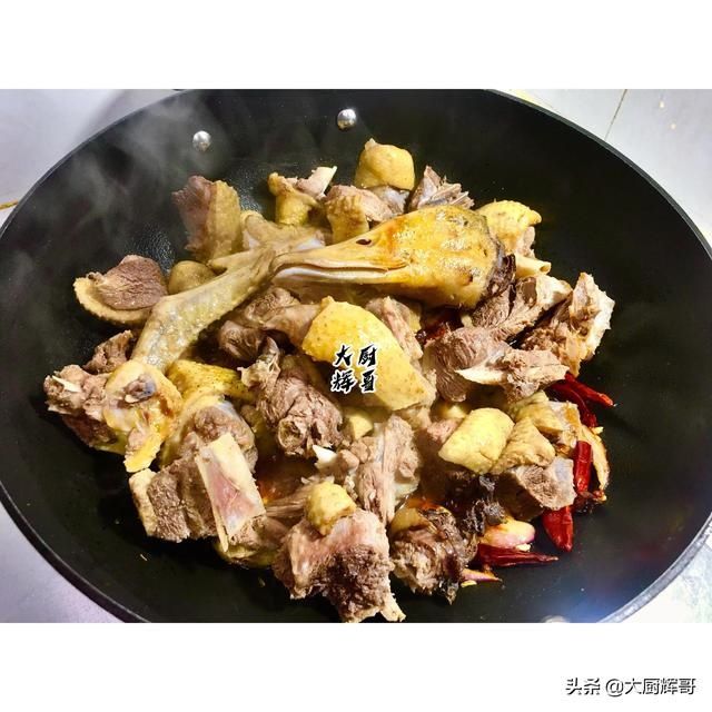  冬季里，这两种食材不要错过，东北人都爱吃，筋道弹牙还营养