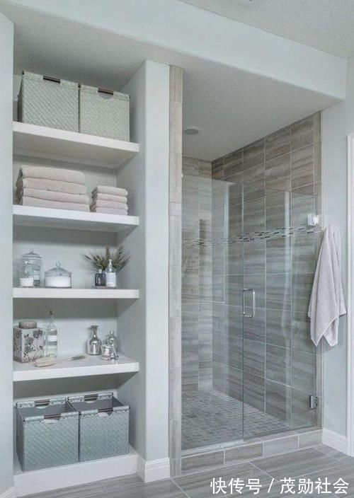 收纳|现在卫生间流行这样装淋浴区不做到墙,留个20公分还能做储物间