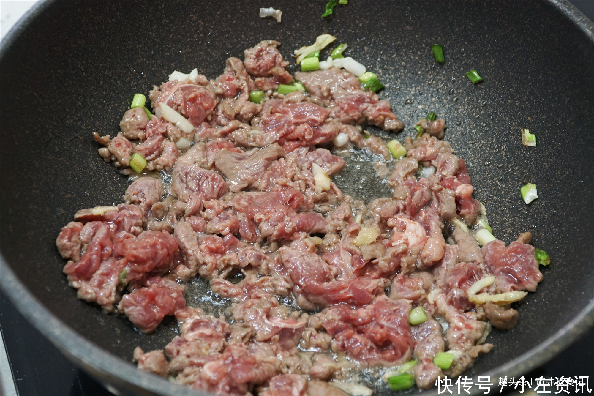 牛肉片|炒牛肉的诀窍，入锅前多加2步，怎么炒都不会老！