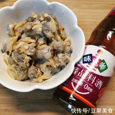 “春之蔬，韭为先”做对这2步，韭菜色泽翠绿，花蛤肉鲜嫩肥糯