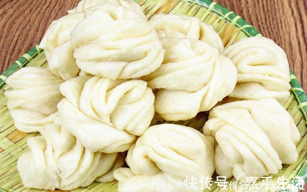 面粉|面粉里加包牛奶,我家一周吃5次!一口一个暄软香甜,孩子抢着吃