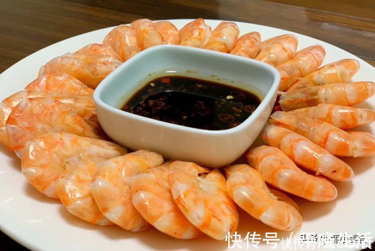 大虾|白灼虾该煮多久?冷水煮还是沸水煮?教你技巧,虾肉弹嫩爽口无腥