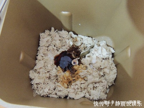 肉松|想吃肉松不用买,自己在家做很简单,1斤肉做一大盘,孩子抢着吃