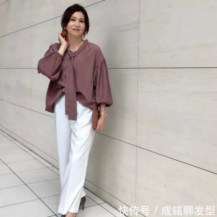 裤装|时尚无关年龄,这些中年“阿姨”靠穿搭圈粉,把基础款穿出时尚感