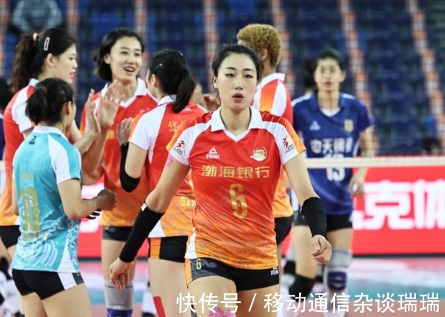 朱婷|刘晏含为何缺席女排集训?蔡斌打造全新组合,李盈莹有望打主力