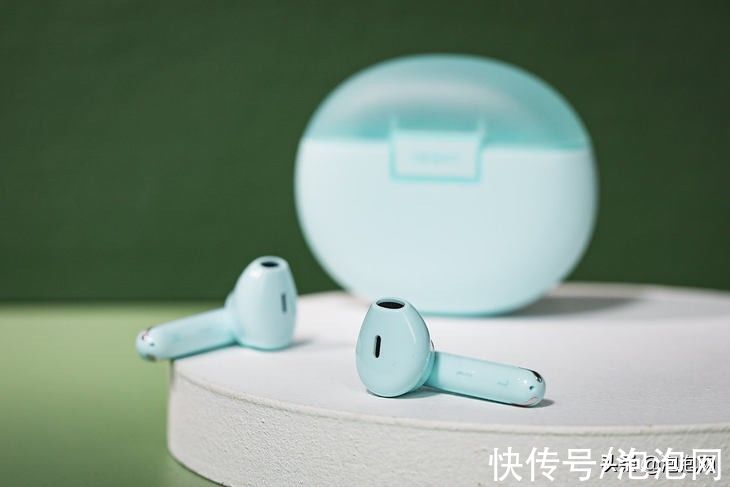 oppo|OPPO Enco Air斩获泡泡网“年度优选产品”奖项