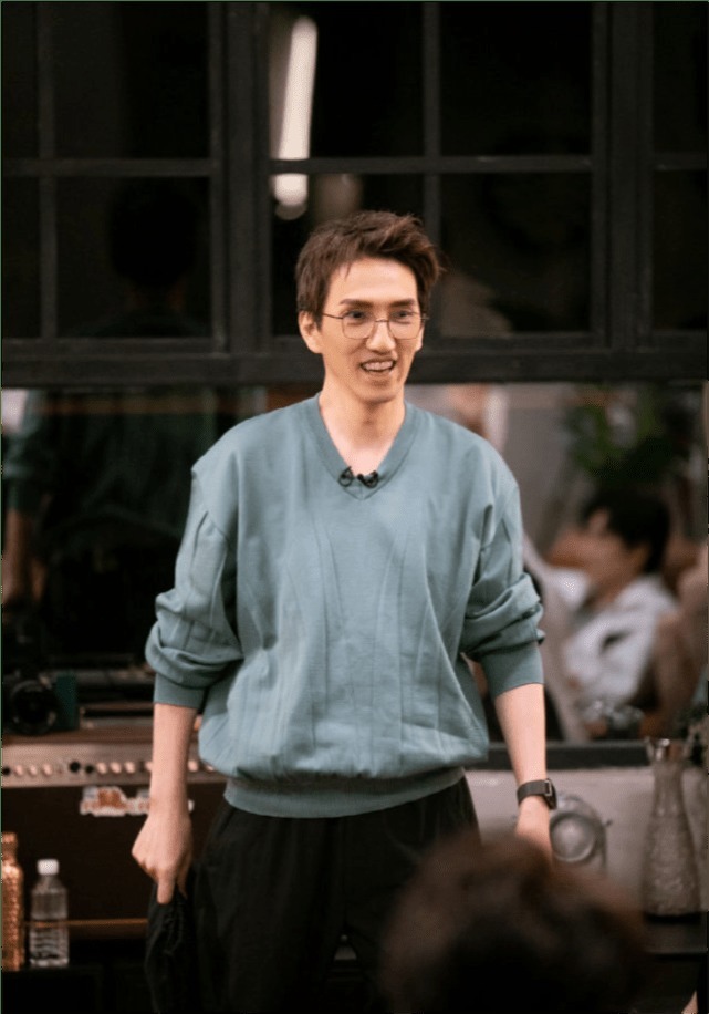 片酬|陈小春林志炫等人齐上《披荆斩棘的哥哥》,业内人爆料称港台艺人上内地节目要自降片酬