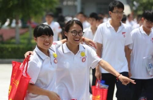 学生|6月高考出“新招”，中等生迎来新机遇，优等生可就没这么幸运