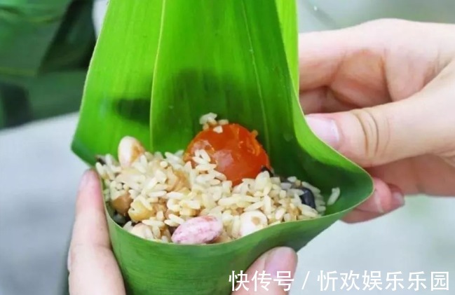 粽子|包粽子,糯米泡多久才能包多数人不懂,难怪下锅就漏米,还夹生