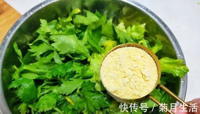 芹菜|失眠便秘都怕这个菜,每天一盘真便宜,肠道通瘦得快,安睡到天亮