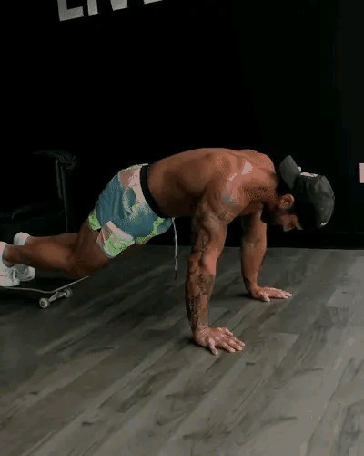 腹部|辛苦练腹肌下面两块却不出现一组动作针对下腹，难度不低却管用