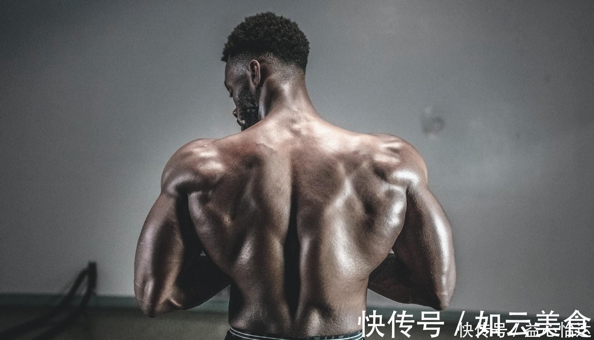 背部|练背只练引体向上，行不行练成小清新肌肉男够了，练成猛男不够
