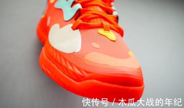 战靴 当之无愧的旗舰款!哈登5代能成为下一款划时代的战靴吗!