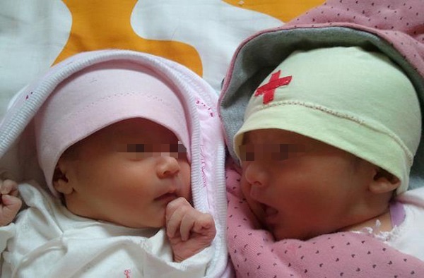 宝妈|宝妈剖腹产下龙凤胎,出产房时却只看到男宝,知道原因后悲痛欲绝