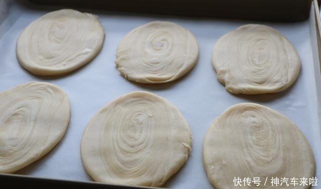 自从学会面粉新做法,每周必做1次,比包子馒头好吃,家人爱吃