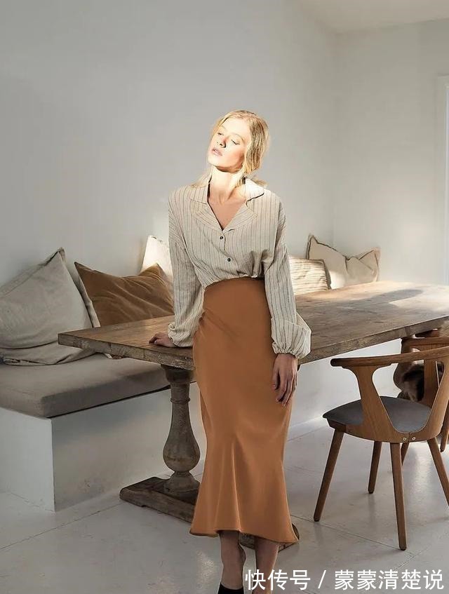 秋冬 秋冬衣服怎样选关键看“颜色”！今年流行这5种，减龄又百搭！