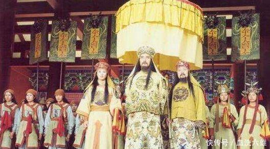 湘军|他光宗耀祖回家,却差点被当了强盗的儿子杀死,旋即大义灭亲!