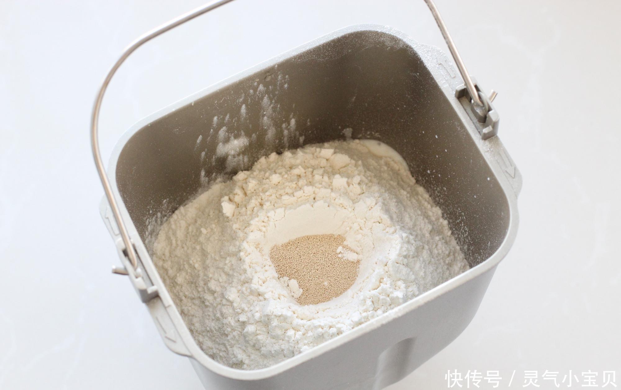 贵族|法式贵族吐司面包,像棉花一样柔软无比,细腻香甜吃起来香喷喷的