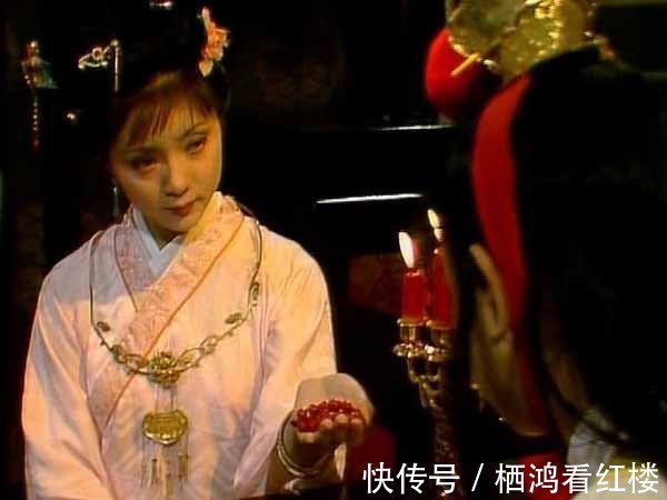 宝钗@古人认为麝香对女子有害,为什么宝钗收到红麝串就戴手上?