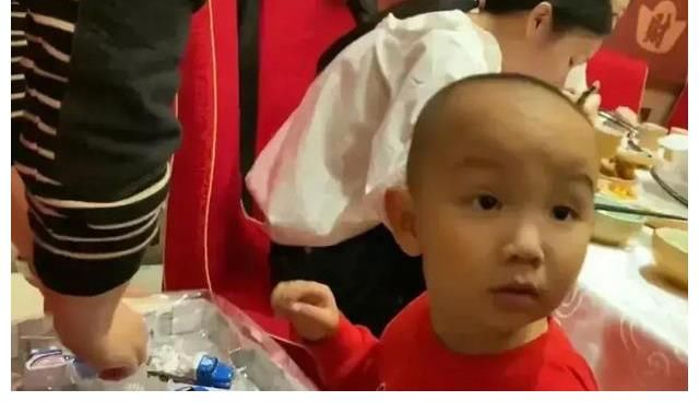 郭谏言博士导师团内讧?熊磊发文勉强挽尊,楷楷终于唱完了整首歌