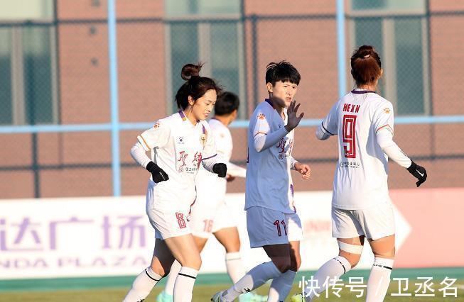 何湘楠|8-0狂胜!中国女足王牌彻底大爆发,2场轰4球:绝杀+51秒闪击破门