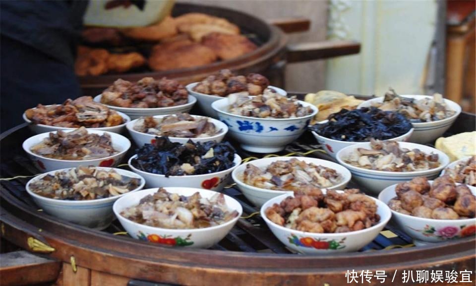 有何|古人常说:菜不摆三,筷不成五,席不坐六,到底有何深意?