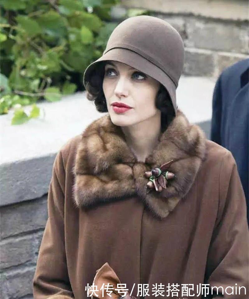 各种脸型挑选帽子攻略：大饼脸方块脸通通解决！戴对帽子还能瘦脸