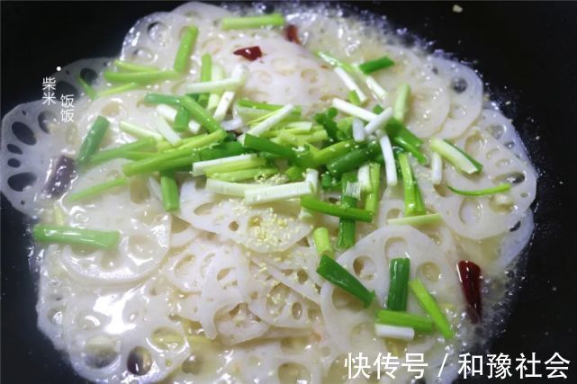 藕片|炒藕片，怎么做才能洁白又脆嫩？才知道，原来有这么多小技巧