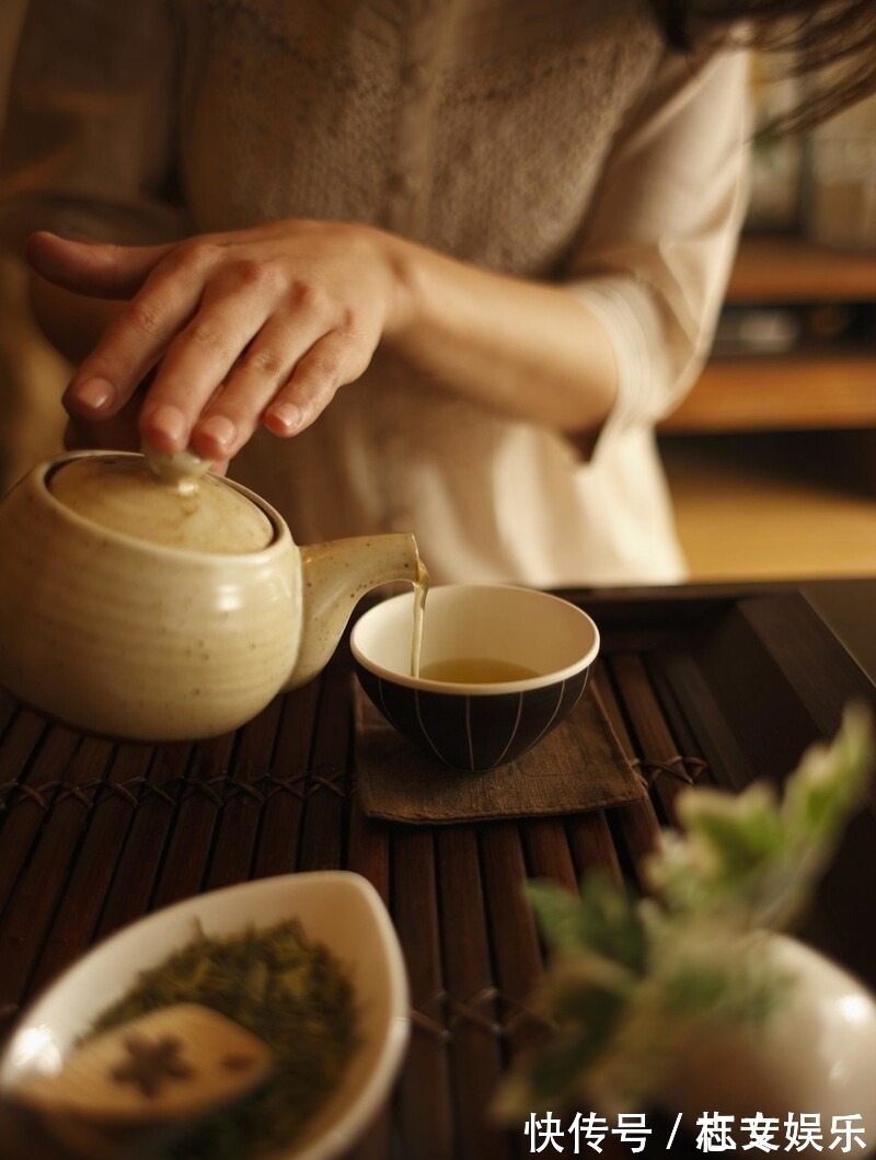 喝茶|喝茶有助于养生,但有5个误区建议尽量避开,比较伤身