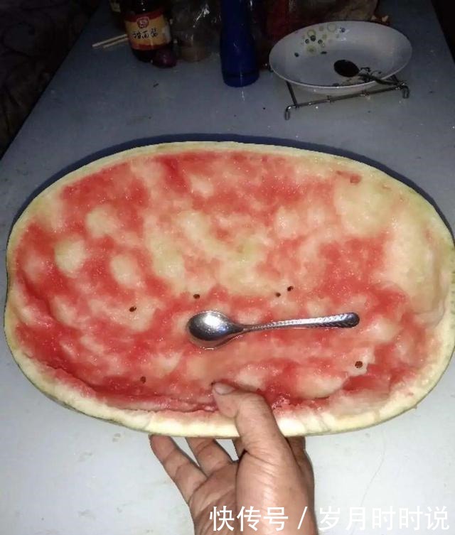 它是天然叶面肥,一擦一喷,叶子比打了蜡还亮!