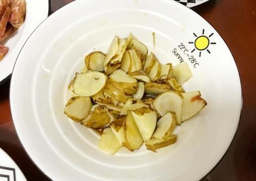 晚餐|70后夫妻晚餐做了6个菜，网友：对得起没在家的孩子吗？