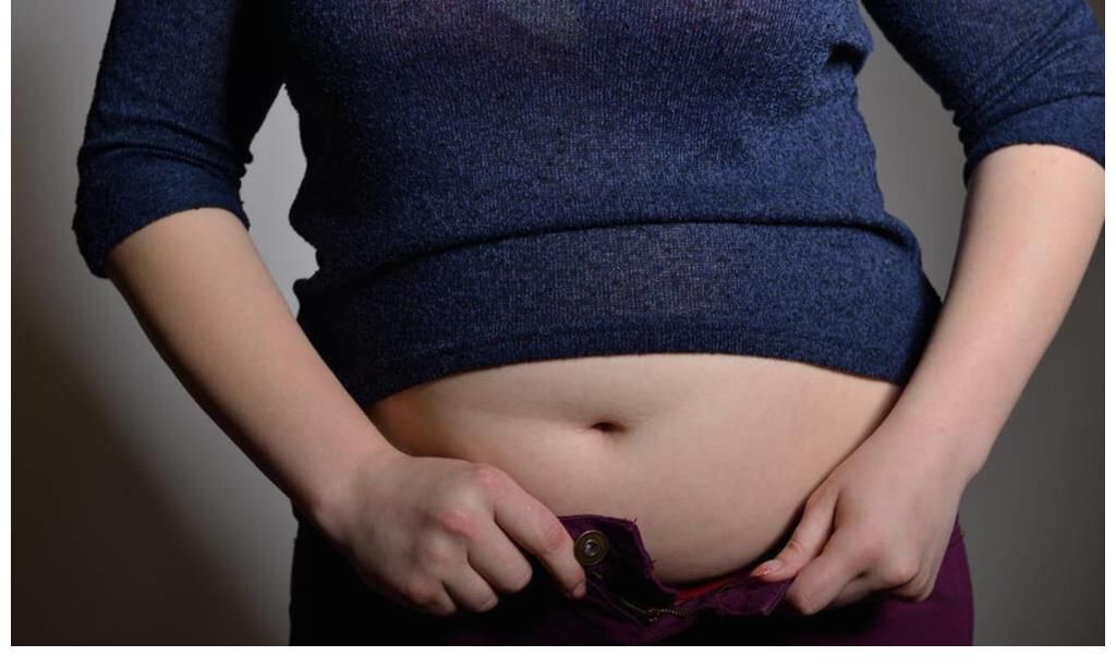 卵巢|更年期的女性身材容易发胖，专家：或与这三个原因有关，劝你趁早避开