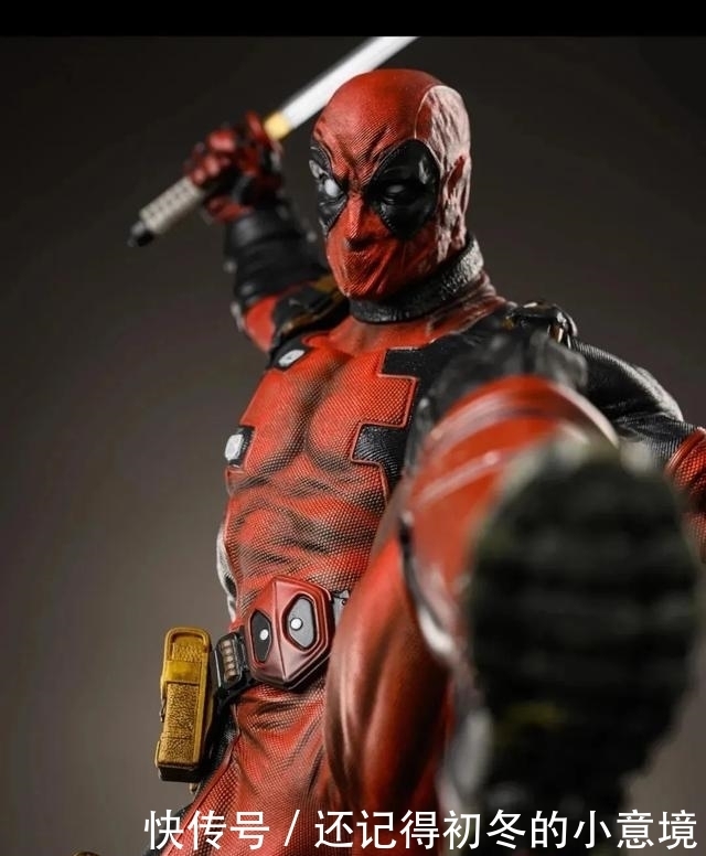 studios|TOP TOY上海首店!潮玩手办、限量盲盒...全球二次元集结