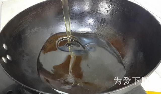 在家面粉别炸油条了，大厨教你详细教程，给肉都不换，真的非常香