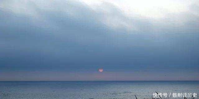 杜甫的一首《旅夜书怀》,将年老时的悲凉和伤感进行到底