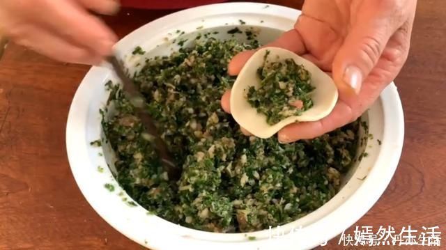 萝卜|天冷了，吃萝卜吃白菜不如这菜，比韭菜还鲜，用它包饺子，太香了