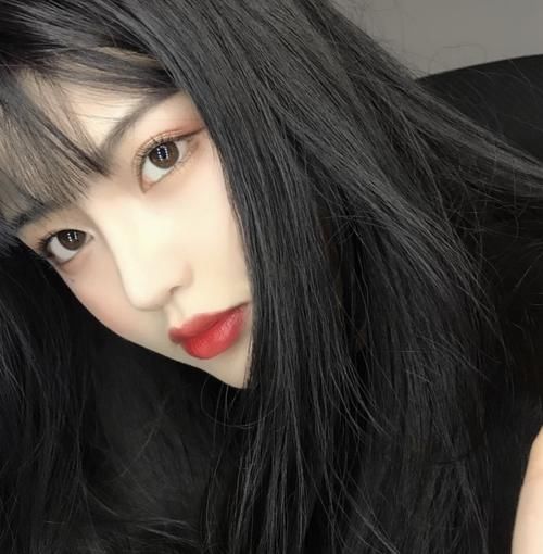 黄皮必入的口红，这些口红颜色显气质又与众不同，质感高级上档次