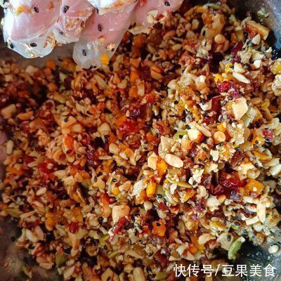 搅拌均匀|广式伍仁月饼(手工馅料制作)