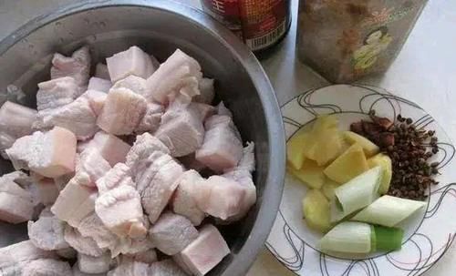 红烧肉的经典做法！很多人第一步就错了，还少了最后一步