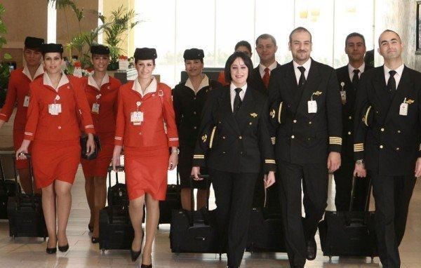 老年|世界各国空姐你都见过哪些国家的最喜欢哪个航空的空姐!