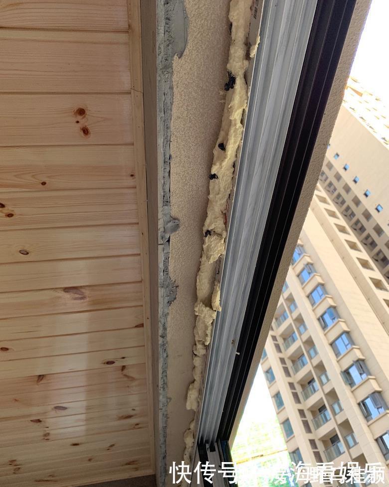 阳台|高层阳台不让封,师傅建议要听别为了好看在这贴瓷砖,害人害己